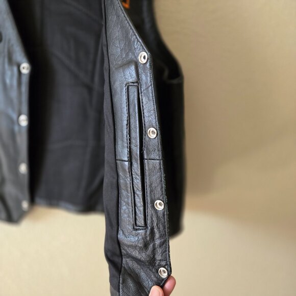 UNIK Leather Apparel - Picture 3 of 4